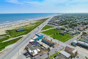 1102 8th St, Galveston, TX 77550 - Photo 24