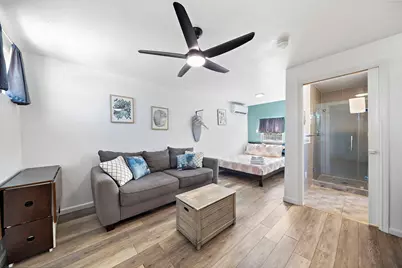 1102 Eighth Street, Galveston, TX 77550 - Photo 20