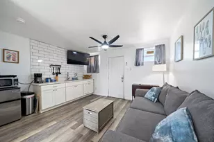 1102 8th St, Galveston, TX 77550 - Photo 16