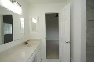 1919 Oakhurst Pkwy, Sugar Land, TX 77479 - Photo 28