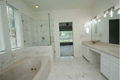 1919 Oakhurst Parkway, Sugar Land, TX 77479 - Photo 22