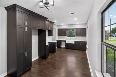 428 Van Molan Street, Houston, TX 77022 - Photo 12