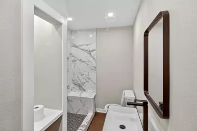 428 Van Molan Street, Houston, TX 77022 - Photo 22