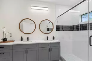 10002 Wilma Ln, Beach City, TX 77523 - Photo 24