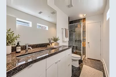 2025 Colquitt Street #E, Houston, TX 77098 - Photo 8
