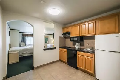 1025 Swanson Street #209, Houston, TX 77030 - Photo 10