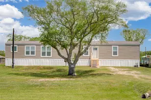 5366 West Belt, Brazoria, TX 77422 - Photo 4