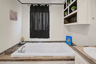 5366 West Belt, Brazoria, TX 77422 - Photo 16