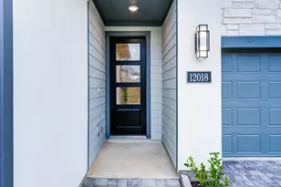 12018 Royal Oaks Banner Wy, Houston, TX 77082 - Photo 2