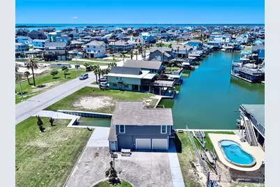 303 Tahiti Road, Tiki Island, TX 77554 - Photo 4