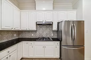 2838 Briarhurst Park, Houston, TX 77057 - Photo 10