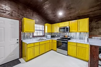 2823 Avenue Q #B, Galveston, TX 77550 - Photo 4