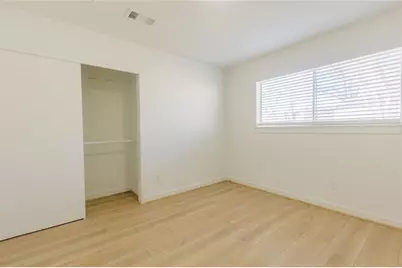 1106 Twin Falls Road, Houston, TX 77088 - Photo 8