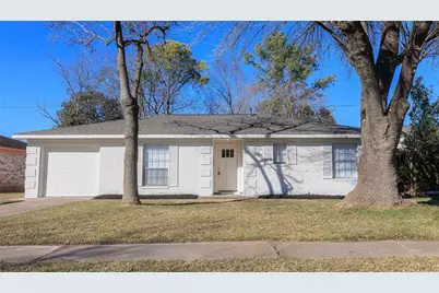 1106 Twin Falls Road, Houston, TX 77088 - Photo 1