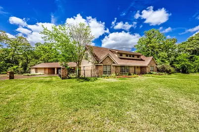 1100 Broadmoor Drive, Bryan, TX 77802 - Photo 2