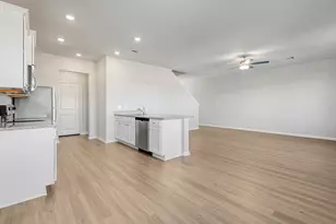 8202 Burnt Orchid Dr, Houston, TX 77016 - Photo 4