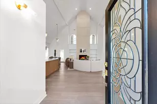 116 Spring Lake Dr, Conroe, TX 77356 - Photo 4