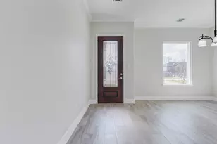 8405 Folkstone Ln, Houston, TX 77075 - Photo 6