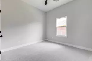 8405 Folkstone Ln, Houston, TX 77075 - Photo 24