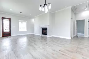 8405 Folkstone Ln, Houston, TX 77075 - Photo 18