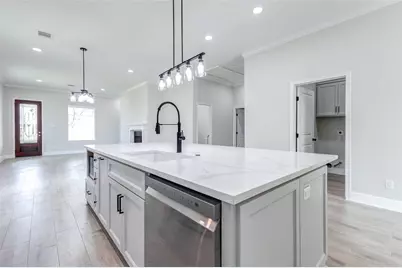 8405 Folkstone Lane, Houston, TX 77075 - Photo 16