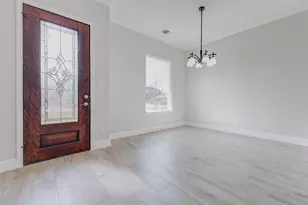 8405 Folkstone Ln, Houston, TX 77075 - Photo 8