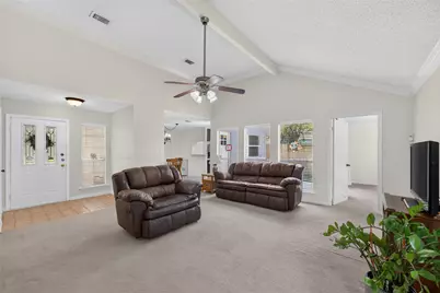 28 S Rain Forest Court, The Woodlands, TX 77380 - Photo 10
