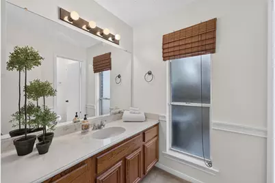28 S Rain Forest Court, The Woodlands, TX 77380 - Photo 26
