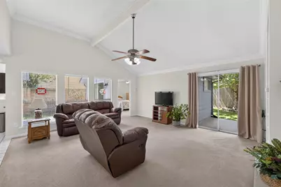 28 S Rain Forest Court, The Woodlands, TX 77380 - Photo 8