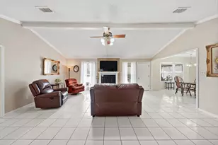 1002 Patricia Dr, Deer Park, TX 77536 - Photo 8