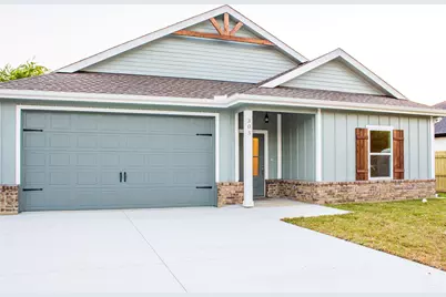 303 Canal Street, Port Neches, TX 77651 - Photo 1
