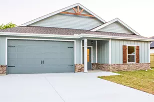 303 Canal St, Port Neches, TX 77651 - Photo 1