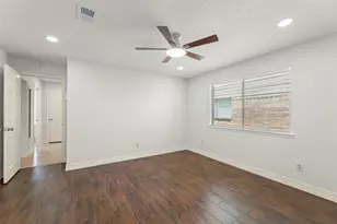 12402 Jaguar Dr, Houston, TX 77477 - Photo 14