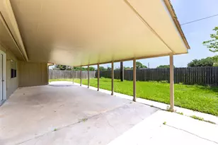 12402 Jaguar Dr, Houston, TX 77477 - Photo 4