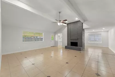 12402 Jaguar Drive, Houston, TX 77477 - Photo 6