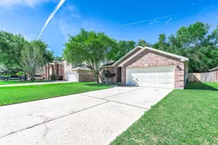 25131 Pepper Ridge Ln, Spring, TX 77373 - Photo 2