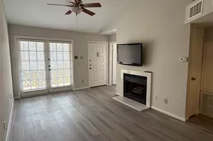 2121 El Paseo St, Houston, TX 77054 - Photo 2