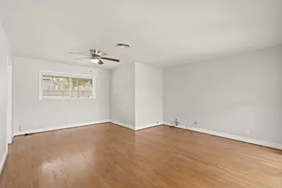 1409 Conrad Sauer Drive, Houston, TX 77043 - Photo 4