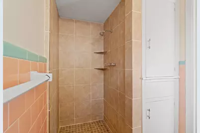 1409 Conrad Sauer Drive, Houston, TX 77043 - Photo 14