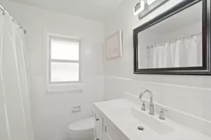 1409 Conrad Sauer Dr, Houston, TX 77043 - Photo 16