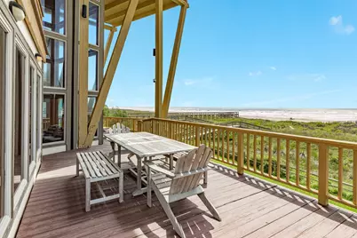 21127 W Sand Hill Drive, Galveston, TX 77554 - Photo 18
