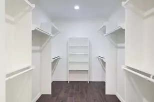 519 N Shady Ln, La Porte, TX 77571 - Photo 6