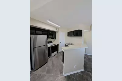 7200 T C Jester Boulevard #36, Houston, TX 77088 - Photo 4