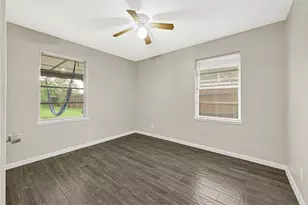 1407 Avenue I, Houston, TX 77587 - Photo 12