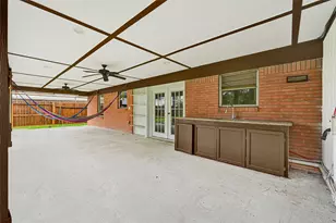 1407 Avenue I, Houston, TX 77587 - Photo 10