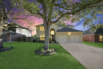 323 N Esplanade Lane, Stafford, TX 77477 - Photo 1