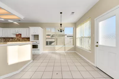 323 N Esplanade Lane, Stafford, TX 77477 - Photo 10