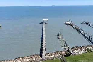 3723 Bayshore Dr, Bacliff, TX 77518 - Photo 26