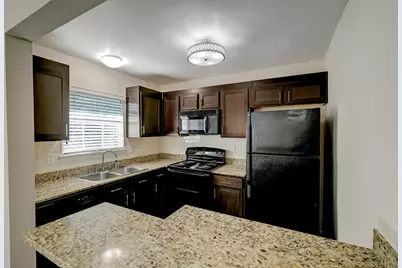 214 W 17th Street #3, Houston, TX 77008 - Photo 1