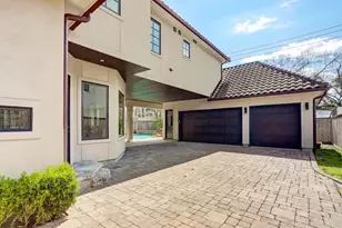 3749 Olympia Dr, Houston, TX 77019 - Photo 36